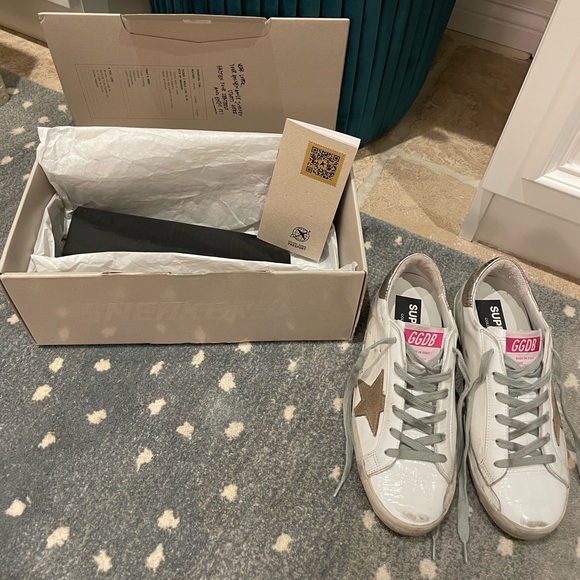 Golden Goose Shoes - Almost New Golden Goose Superstar Sneaker